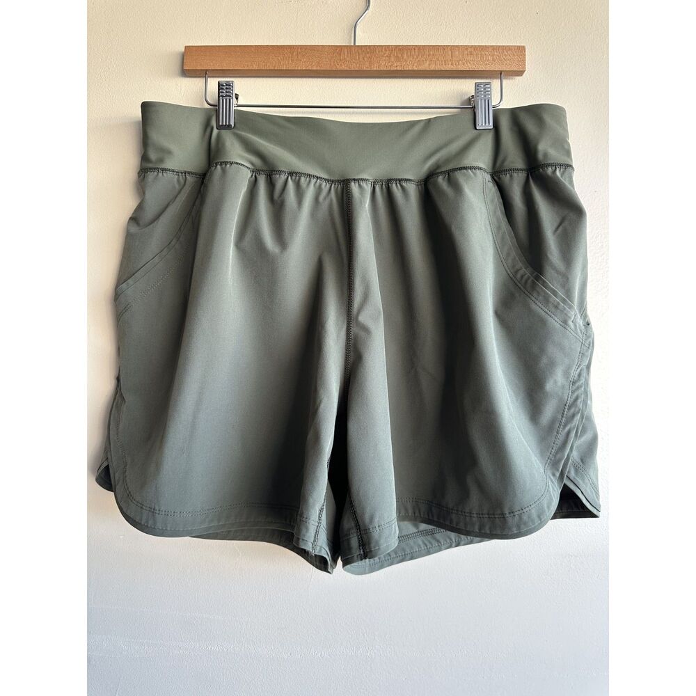 Lands’ End Women’s Plus 16W Olive Active Shorts Lined Pockets Athleisure